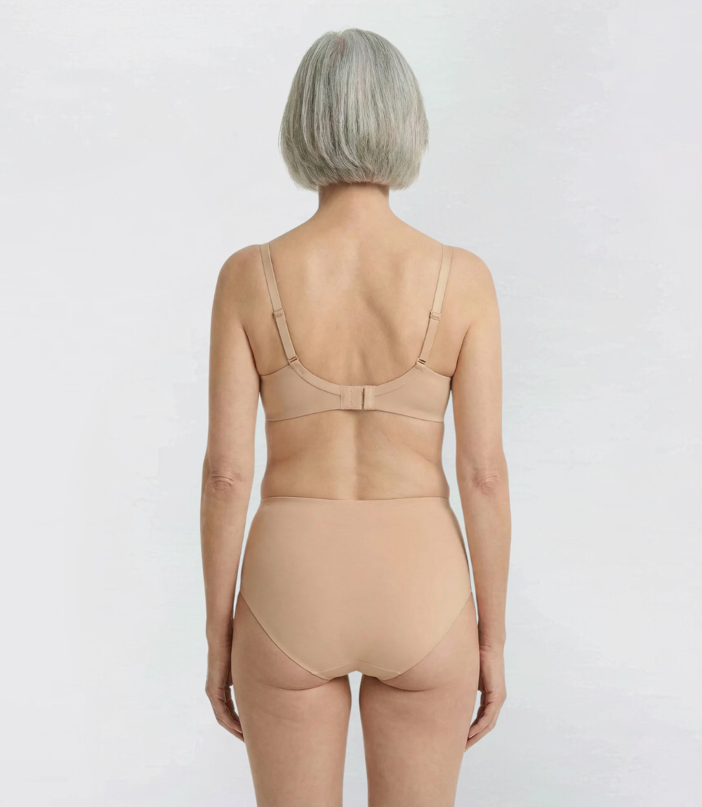 Incontinentie High Waist Naadloos in beige, achteraanzicht op model – Maysa